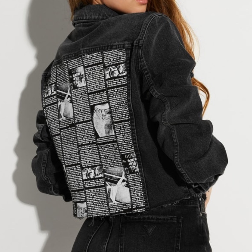 NEW GUESS Cropped Graphic Denim Jacket SZ S
